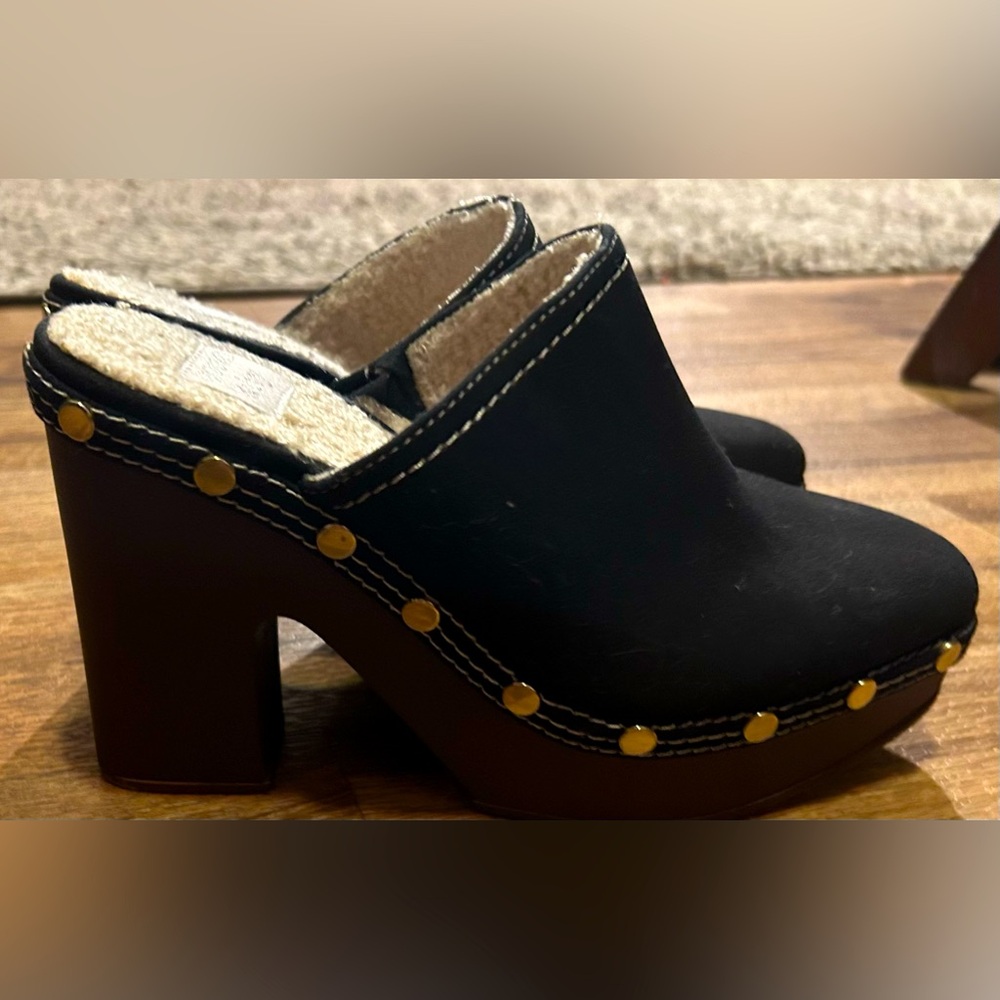 Like New Crown & Ivy Vici Heeled Clogs